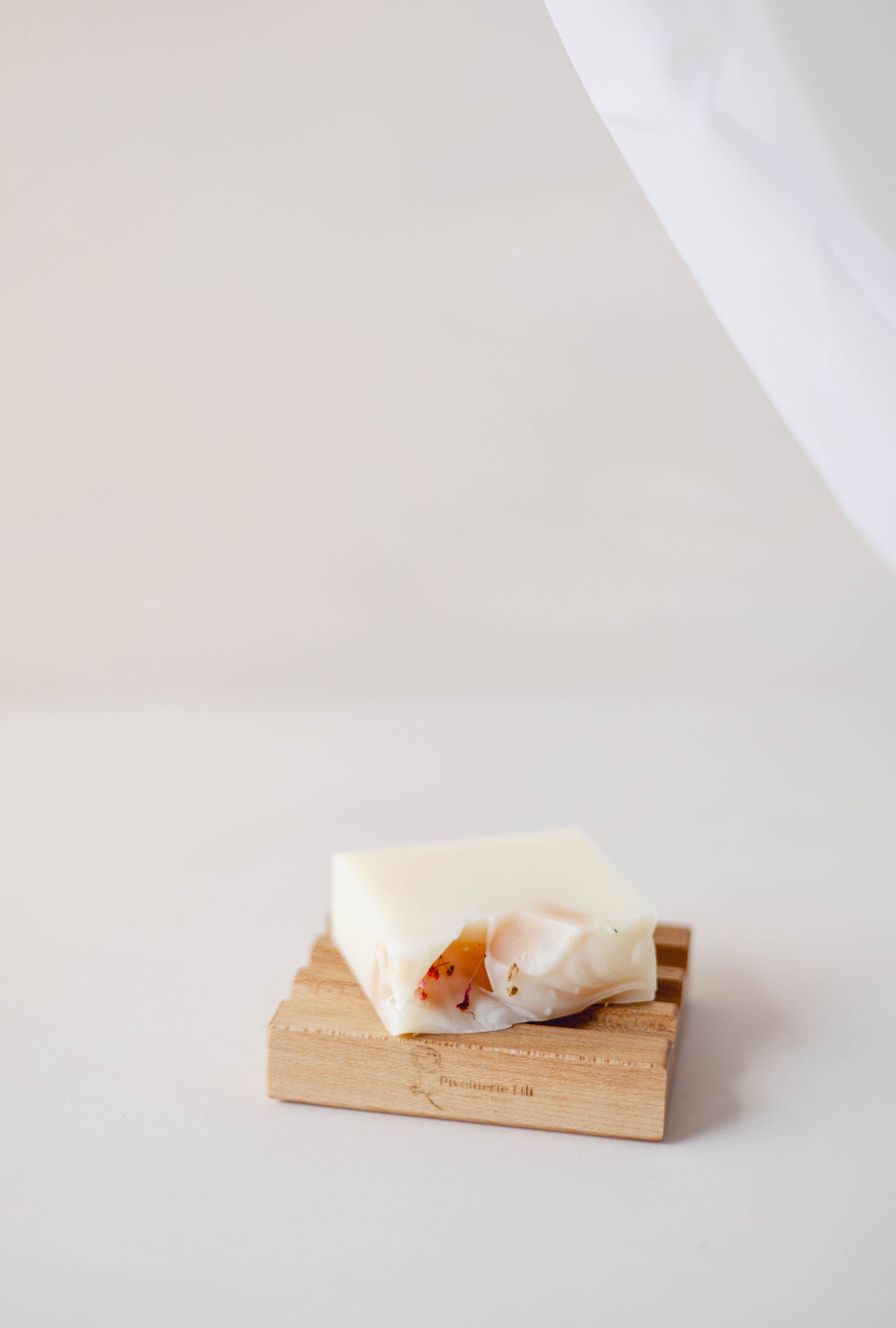 Porte-savon artisanal en bois
