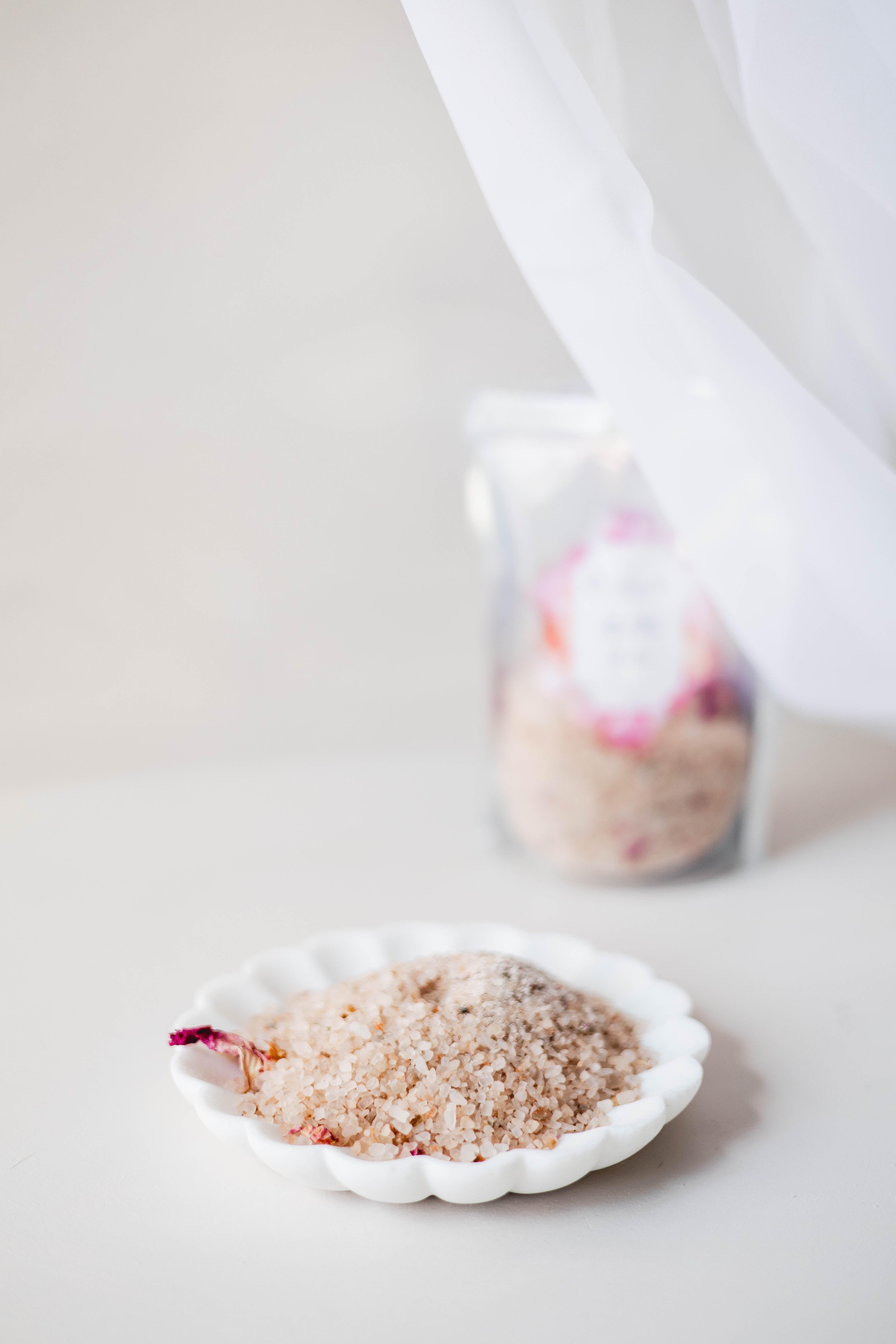 Sels de bain avec pétales de pivoine