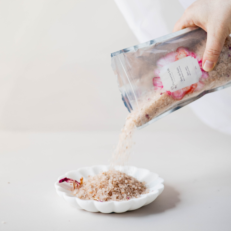 Bath salts with peony petals